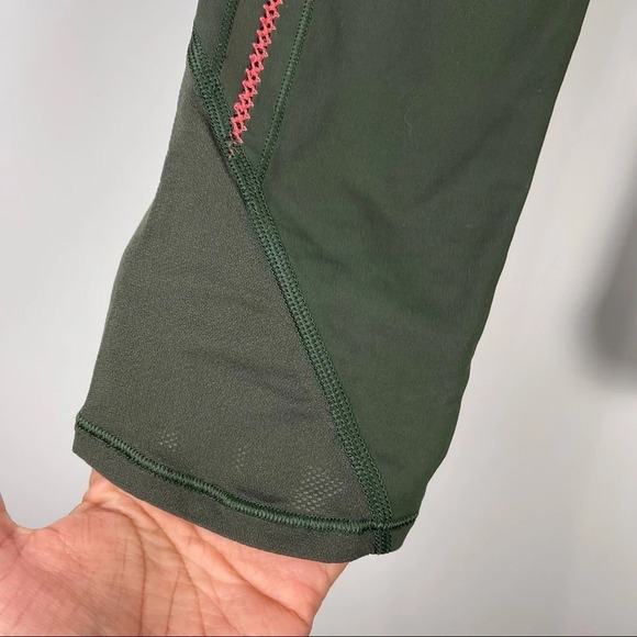 Lululemon Green Vent It Out Cropped Leggings Running Tights - Picture 8 of 11